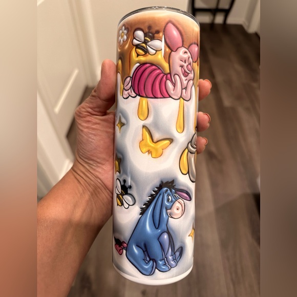 Winnie the Pooh 20 oz tumbler - Picture 3 of 5